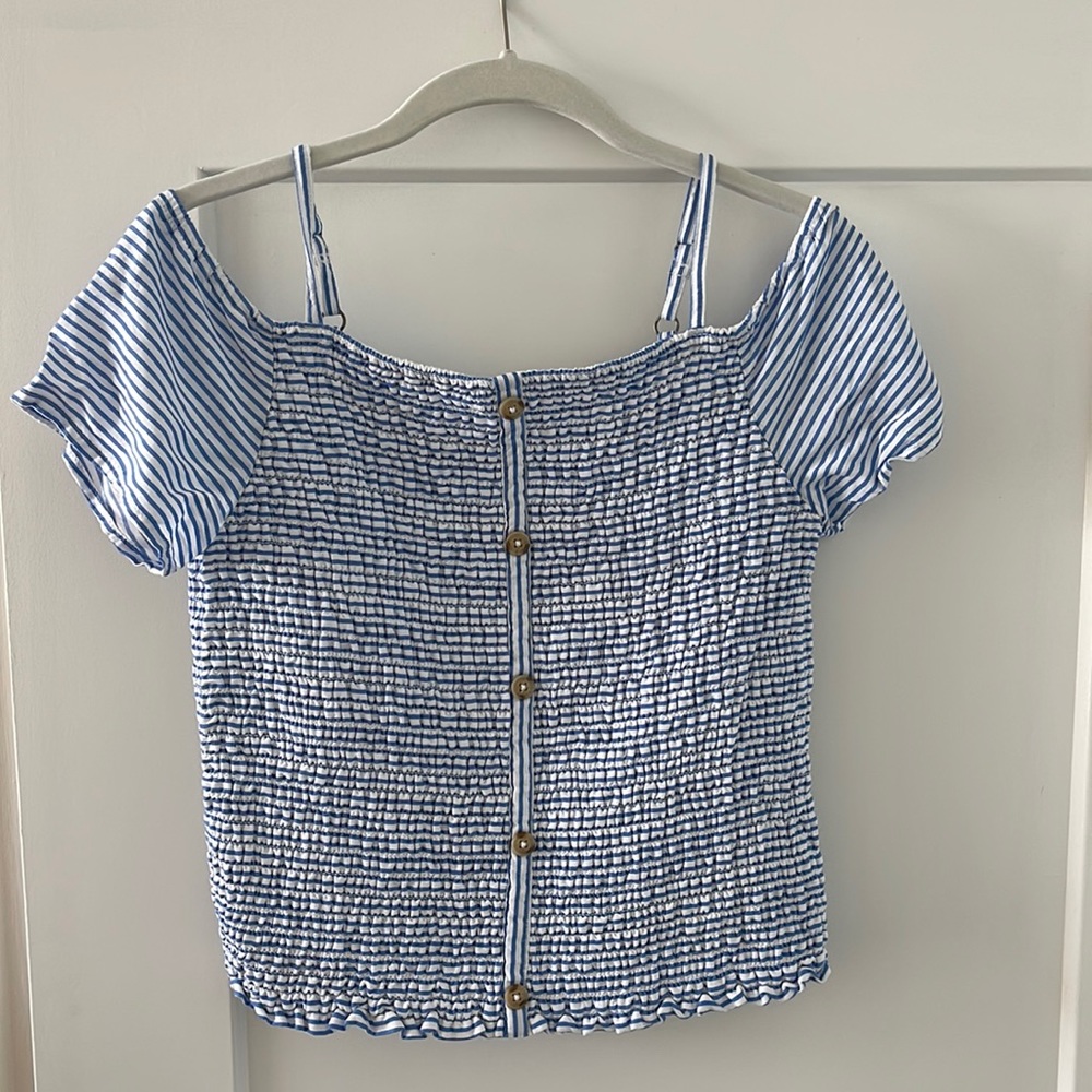Abercrombie blue and white striped top with great detail. Size 15/16